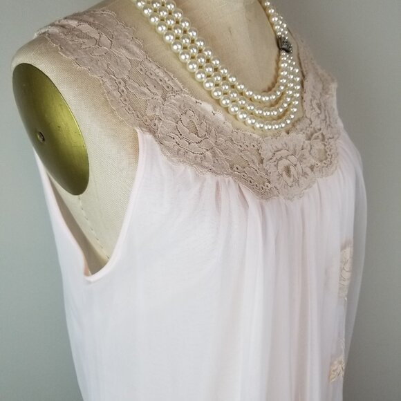 Romantic Vintage 1950's Pale Pink Babydoll Nightgown by Aristocraft * Medium - Picture 8 of 11